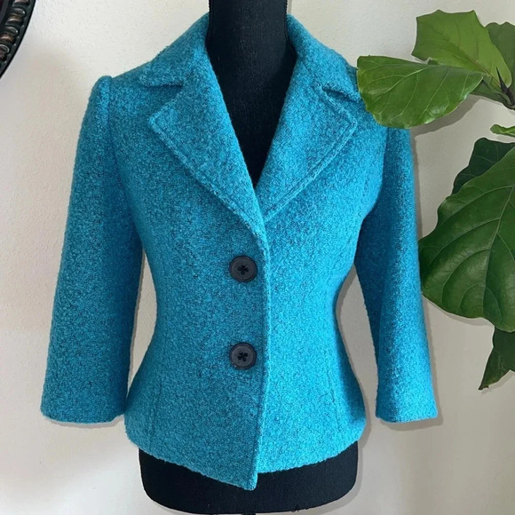 CAbi Women’s Blazer Boucle Charming Wool
Blend Turquoise Black Size 4 - Picture 14 of 16